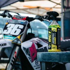 OC1 Motorcycle Cleaner 950ml